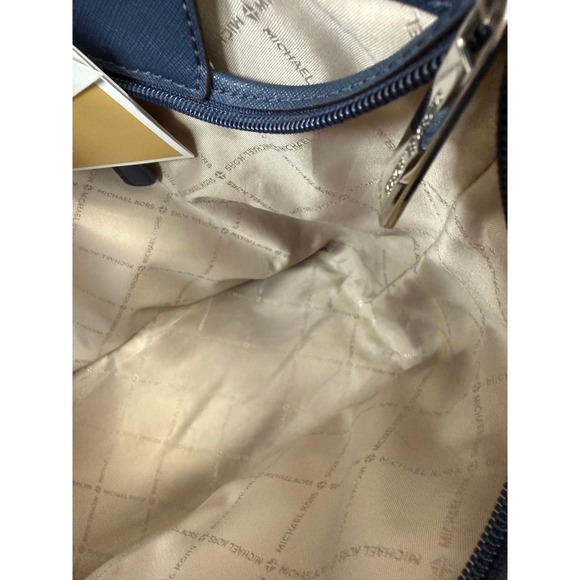 Michael Michael Kors Gilly Large Drawstring Travel Tote Leather Navy Blue Bag - Picture 14 of 15